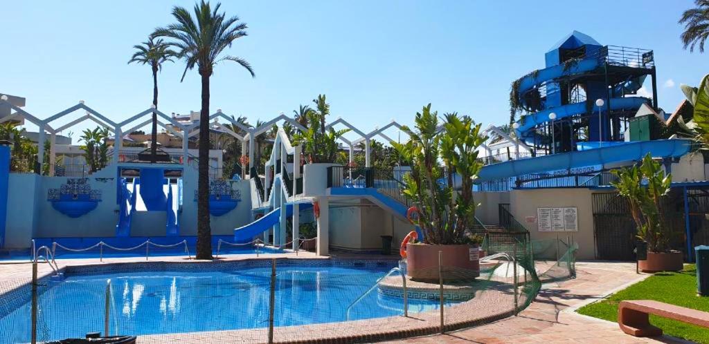 Benal Beach Suite Ii, Estudio Con Parque Acuatico Y Vistas Al Mar. Benalmádena Exterior photo